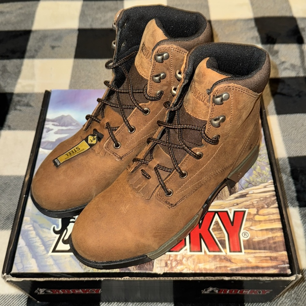 NIB New Women’s Size 10M Brown Aztec Rocky Steel Toed Work Boots
